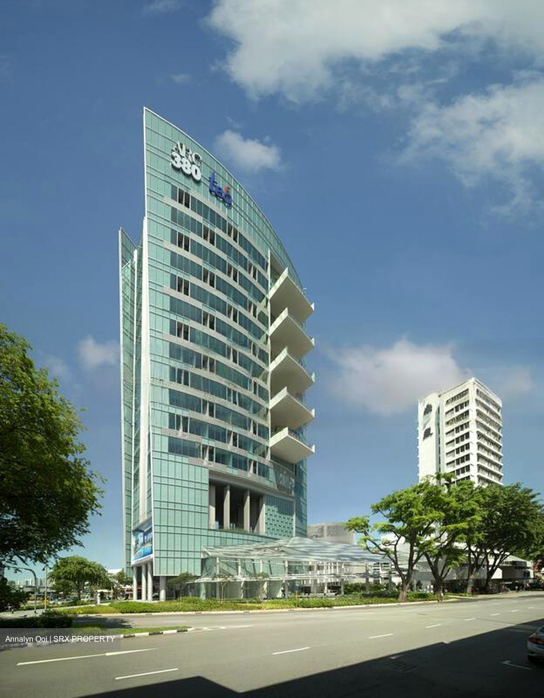 Arc 380 (D8), Office #452486141